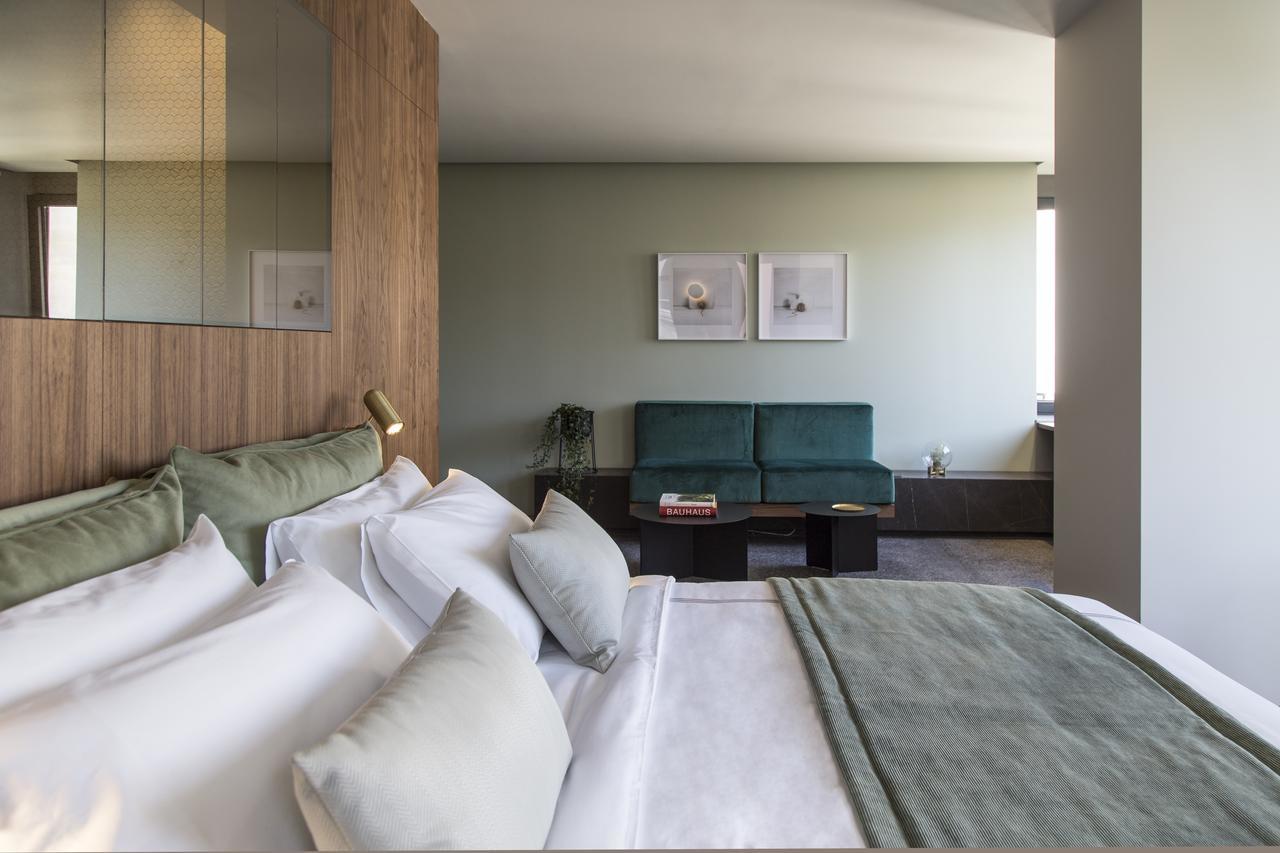 Perianth Hotel Афіни Екстер'єр фото A bedroom at the hotel
